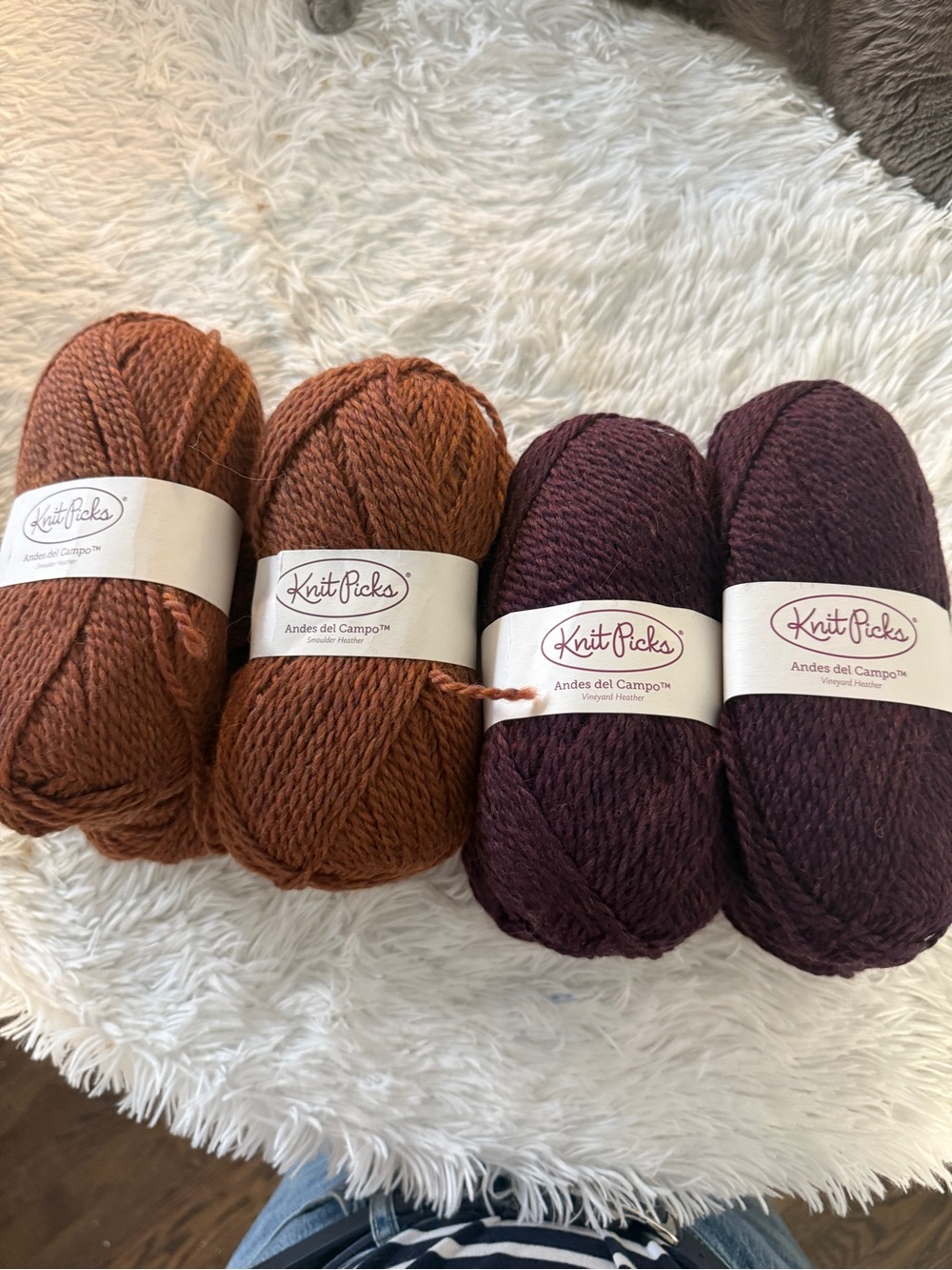 KnitPicks 8 x 100g bundle of Andes del Campo in chestnut and plum + pattern